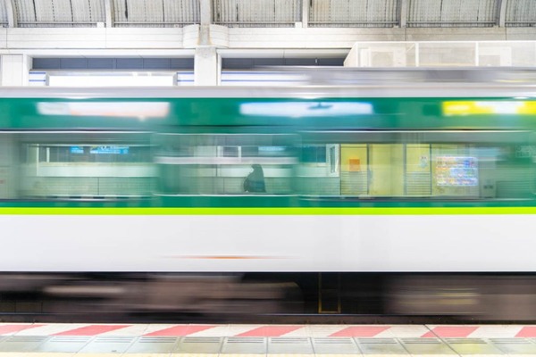 一人旅をするアニメに今度は京阪電車 : 守口・門真つーしん