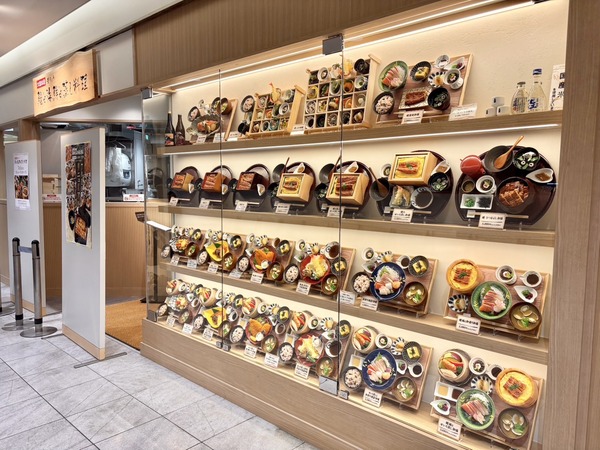 【守口】京阪百貨店の「豊りょう」がリニューアルオープンしてる。鰻と海鮮と蒸し料理のお店に : 守口・門真つーしん