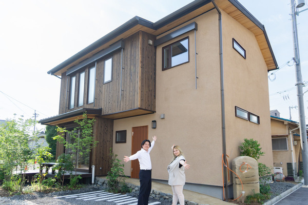 下島町に『100年持つ本物の木の家』が並ぶ「縁 village」が誕生。7/12(土)13(日)のオープンイベントで体感してみて【もりかど不動産】 : 守口・門真つーしん