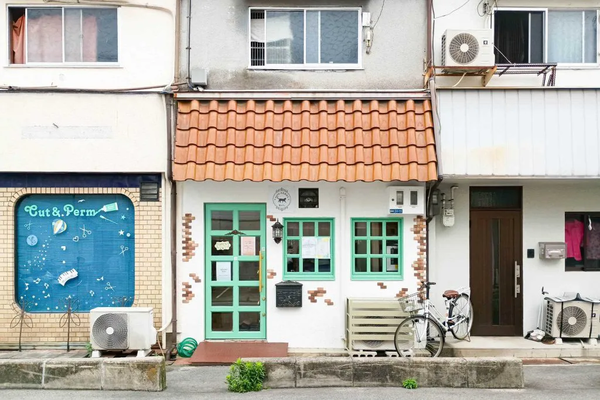 【寝屋川】黒原城内町につくってた猫カフェ「coco_CAROL」がオープンしてる : 守口・門真つーしん