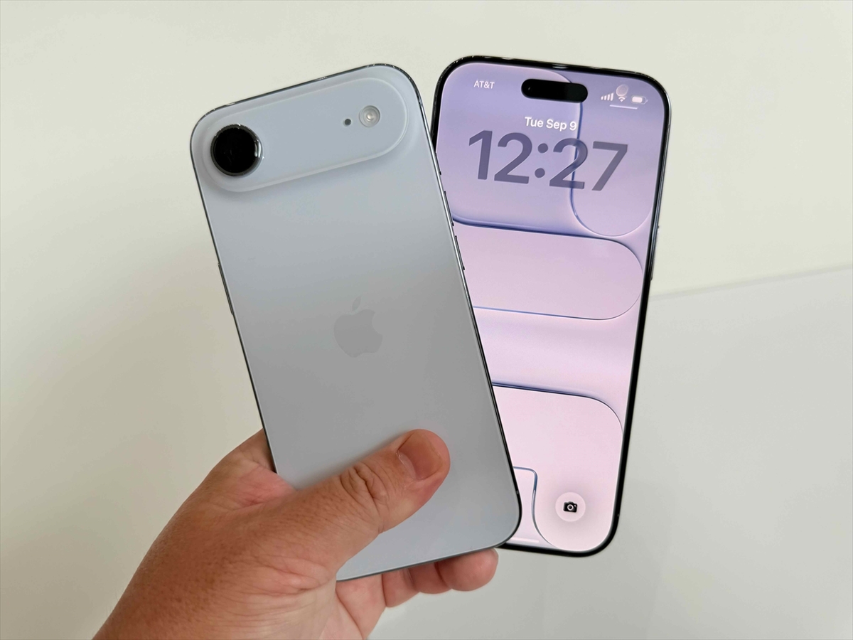 iPhone Airを触ってその薄さに感動！ 「iPhone 17 Pro」新色オレンジの人気ぶりは会場でも明らか