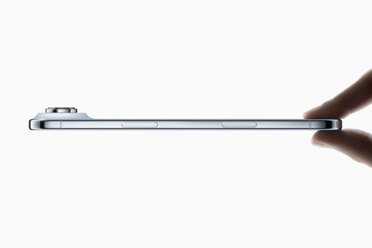 アップル「iPhone Air」手で曲げられるか試した結果……　海外報道