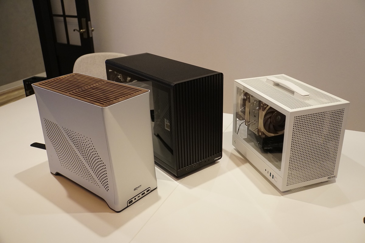 ミドルタワー＝パワーはもう古い　静音PCの雄・サイコムが謳う「今こそ小型ゲーミングPC」の説得力 (1/3)